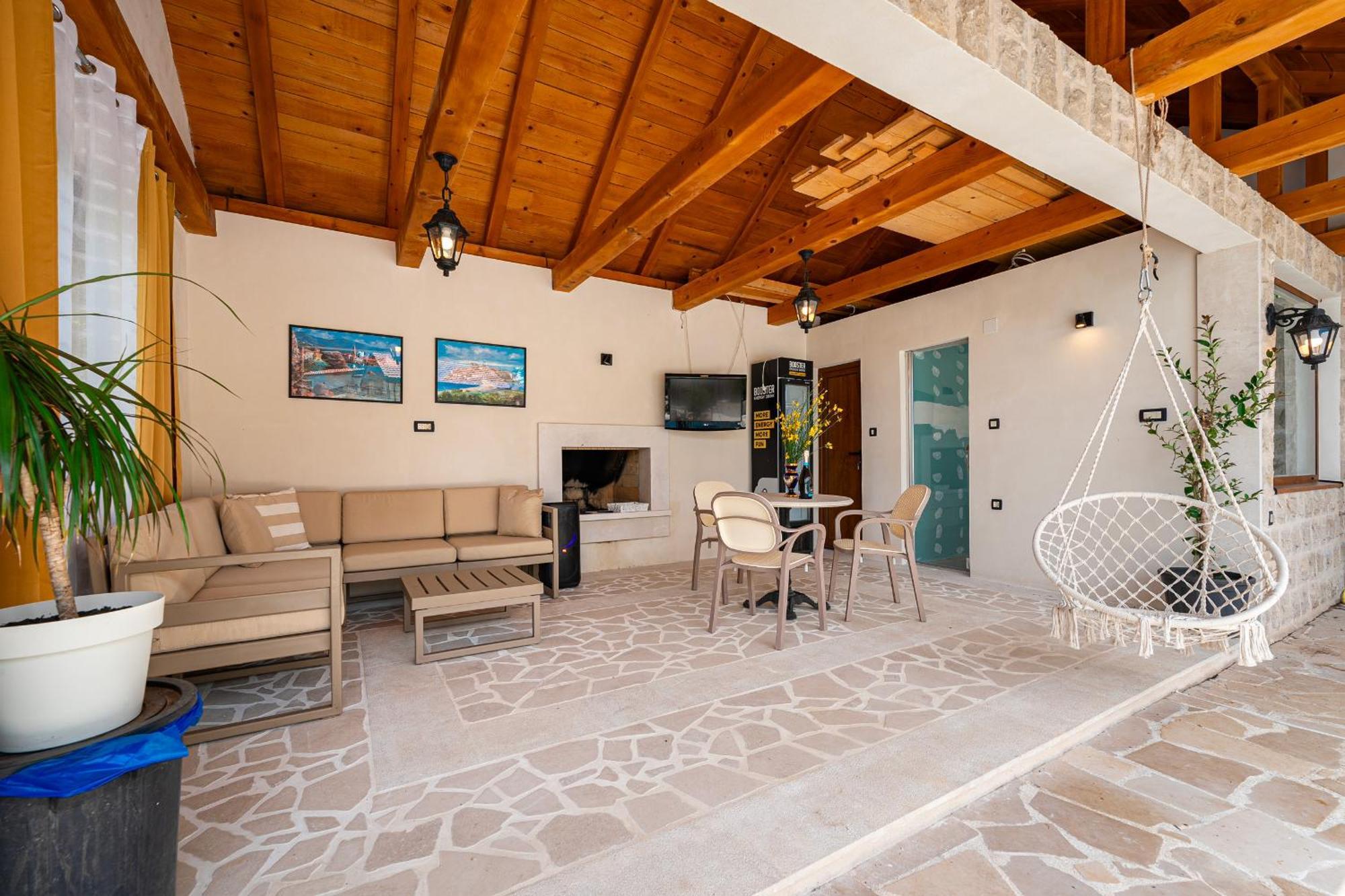 Sunset & Sunrise Villas In Stanisici-Two Villas With Common Pool Budva Kültér fotó