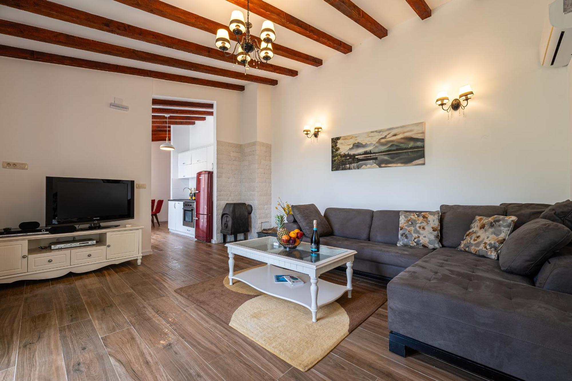 Sunset & Sunrise Villas In Stanisici-Two Villas With Common Pool Budva Kültér fotó