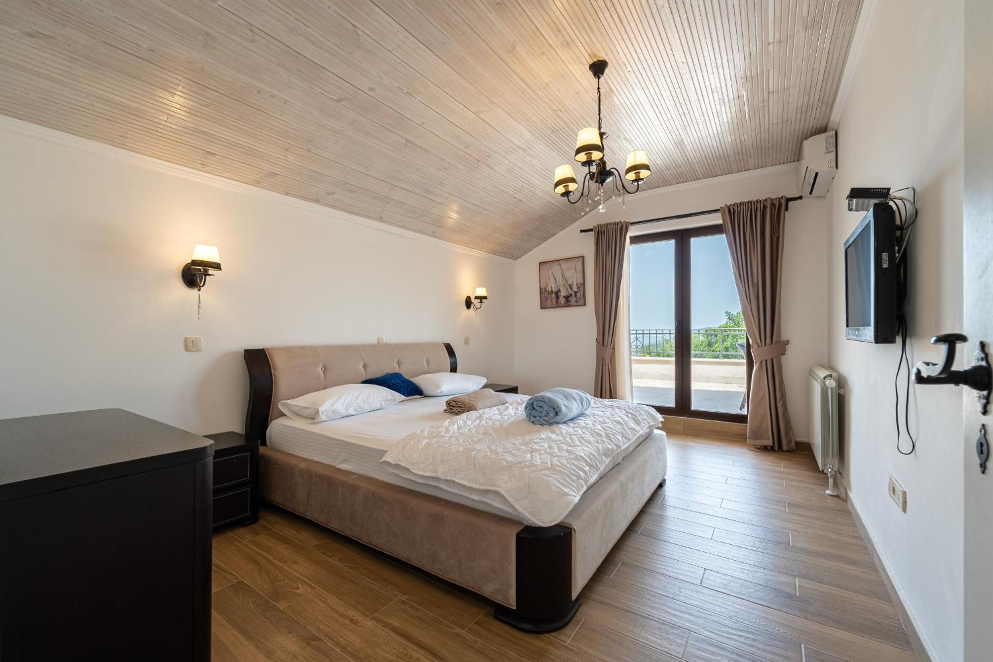 Sunset & Sunrise Villas In Stanisici-Two Villas With Common Pool Budva Kültér fotó