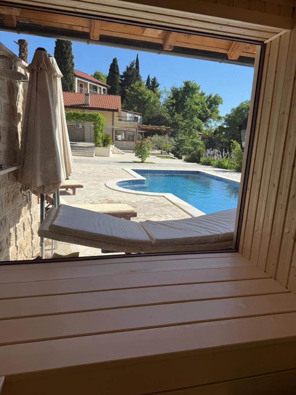 Sunset & Sunrise Villas In Stanisici-Two Villas With Common Pool Budva Kültér fotó